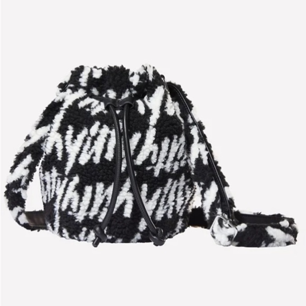 💙💖 NWT Yitty Major Label Black‎ & White Sherpa Bucket Bag